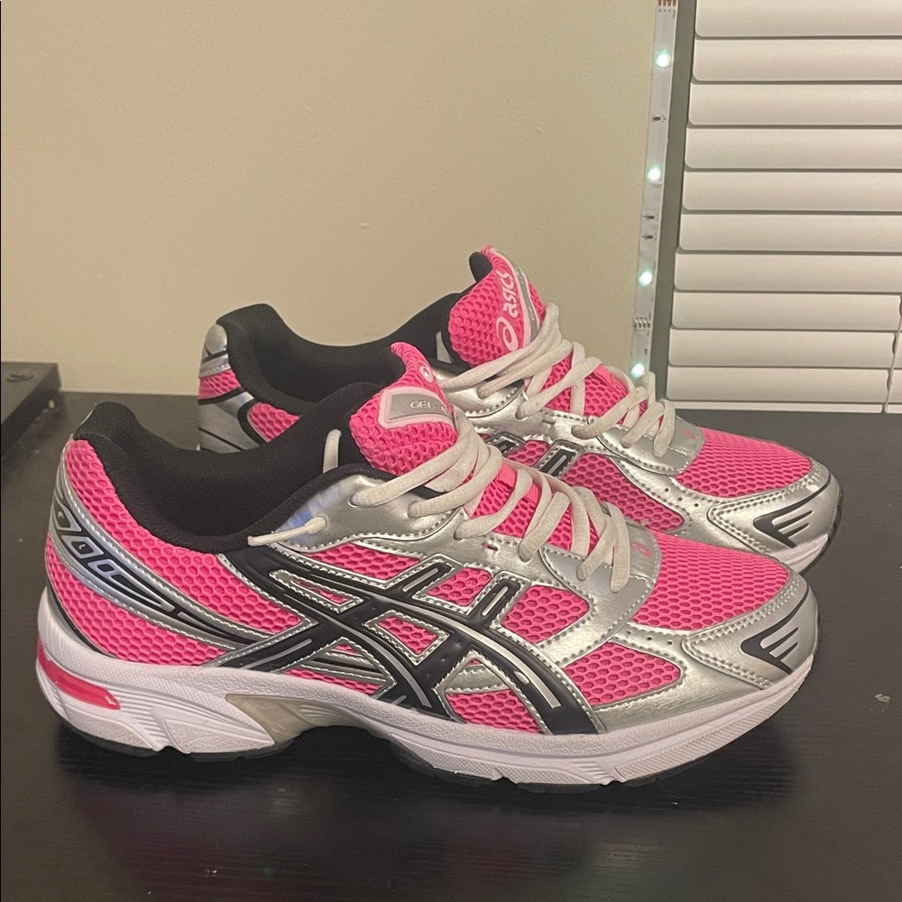 ASICS Mens Pink and Silver Running Shoes